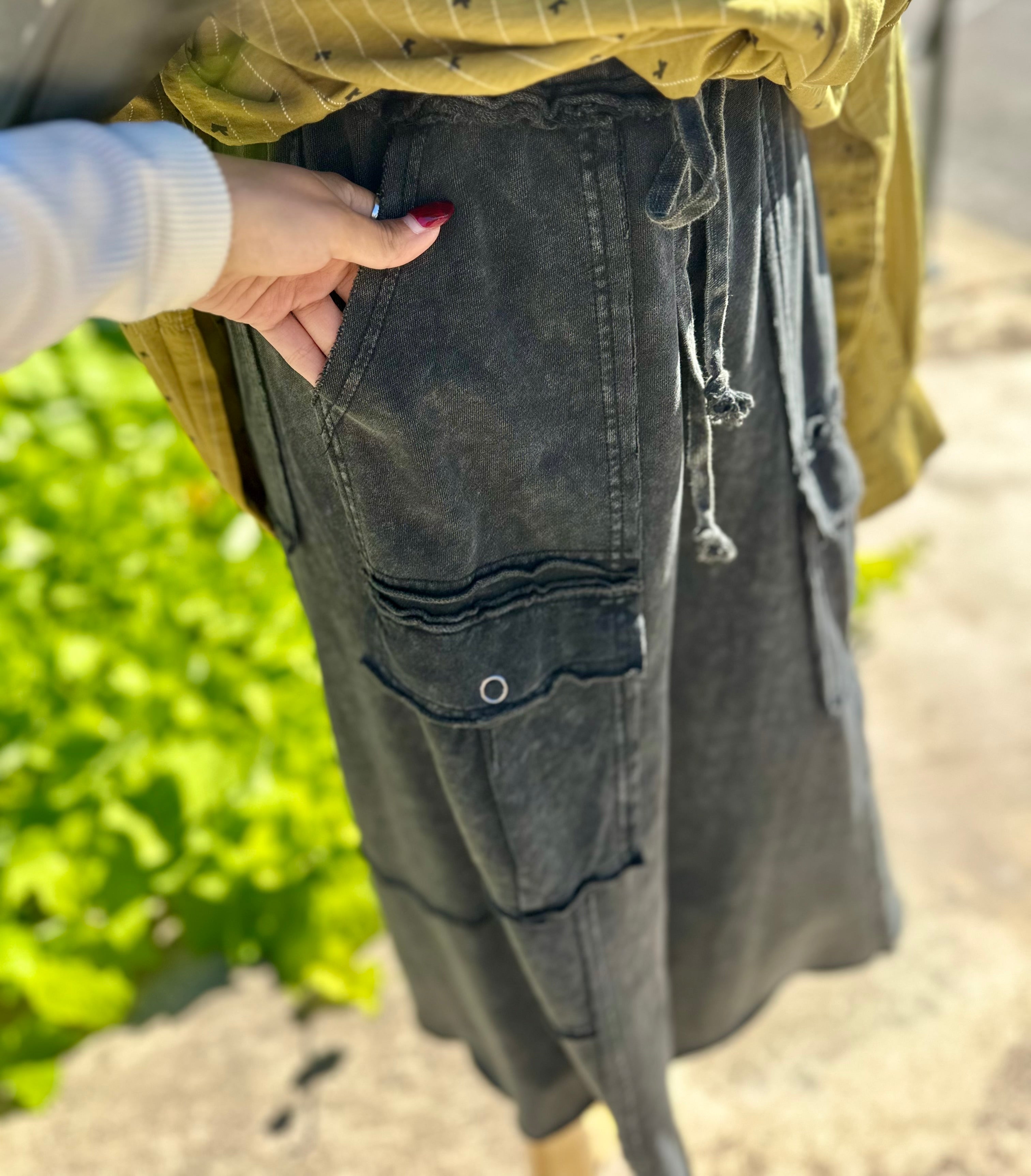 Tate Black Cargo Pants