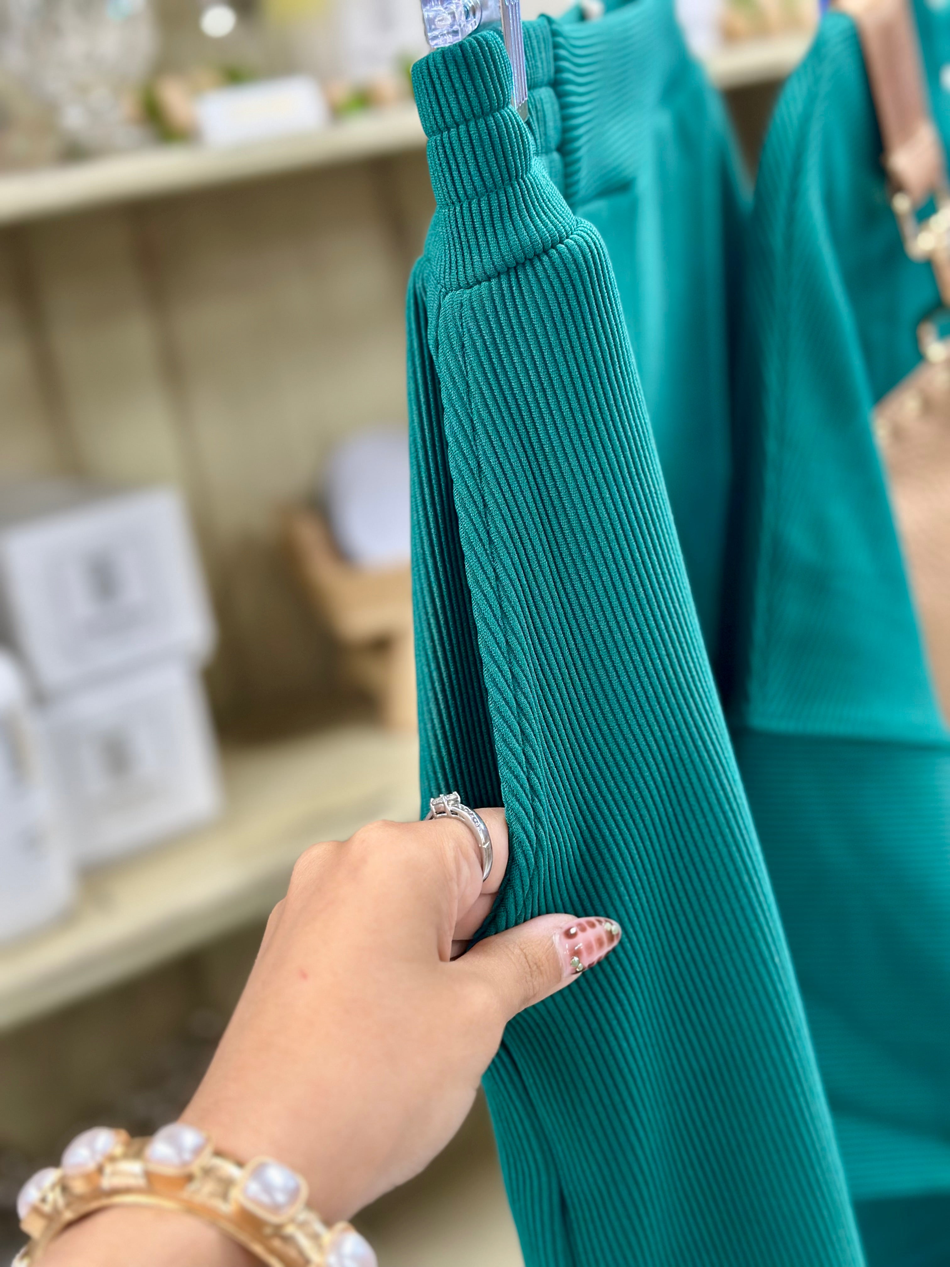 Tatum Green Top/Pant