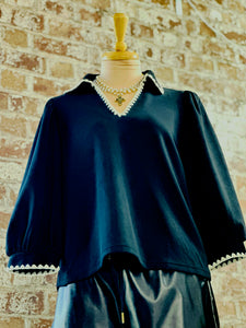 Lynn Black Top