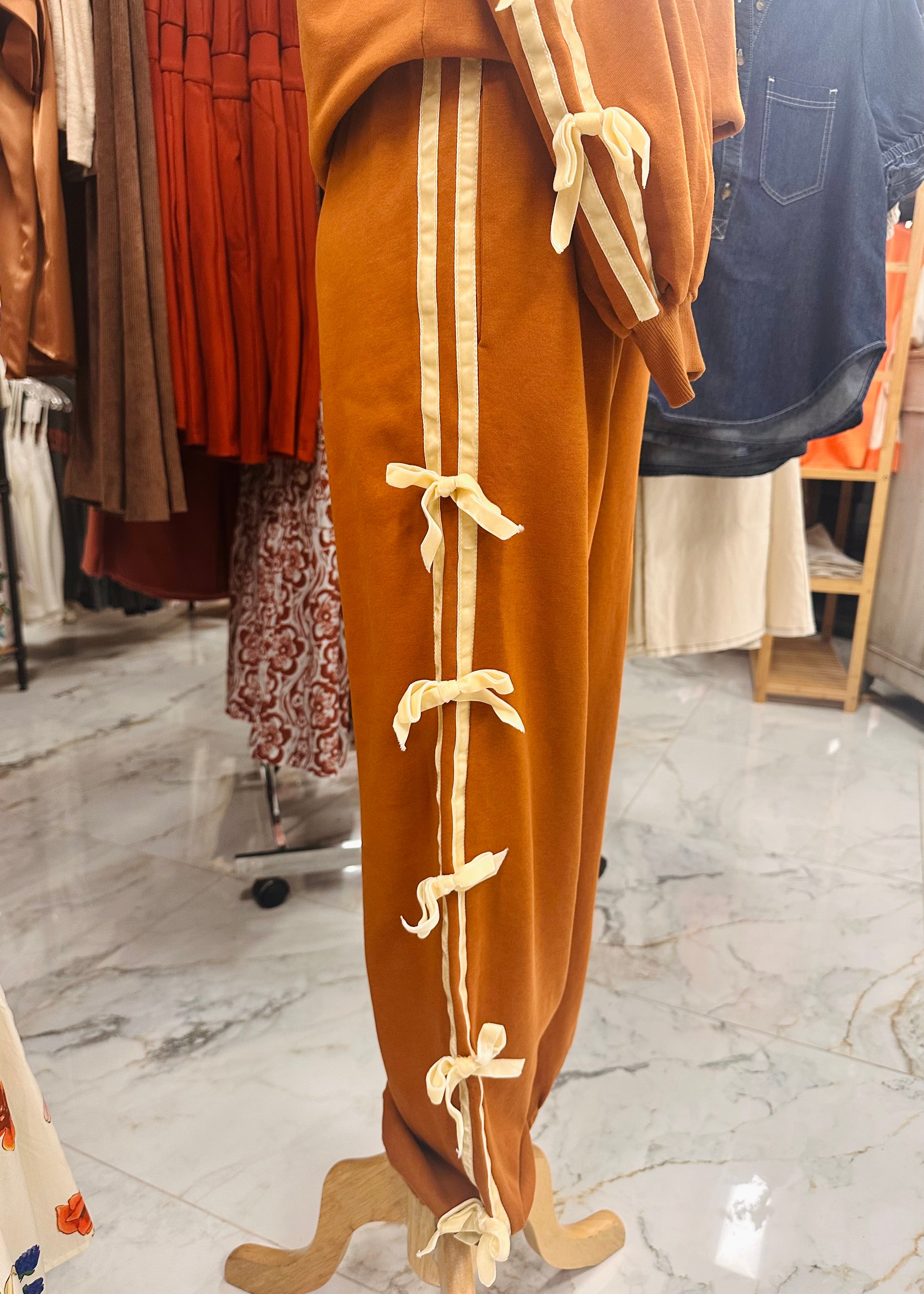 Renan Caramel Joggers