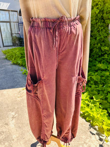 Dua Red Cargo