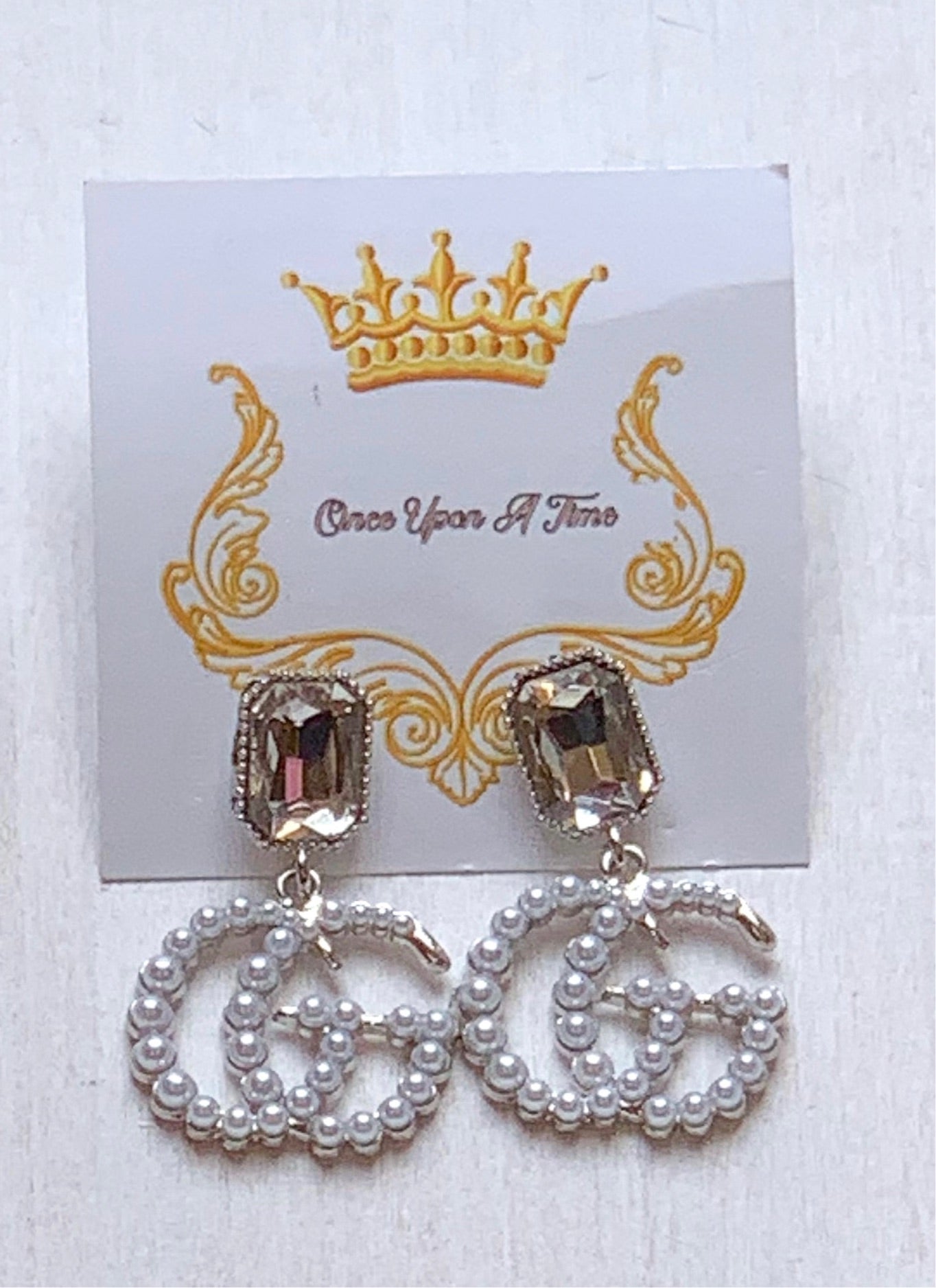 GG Pearl Drop Earrings